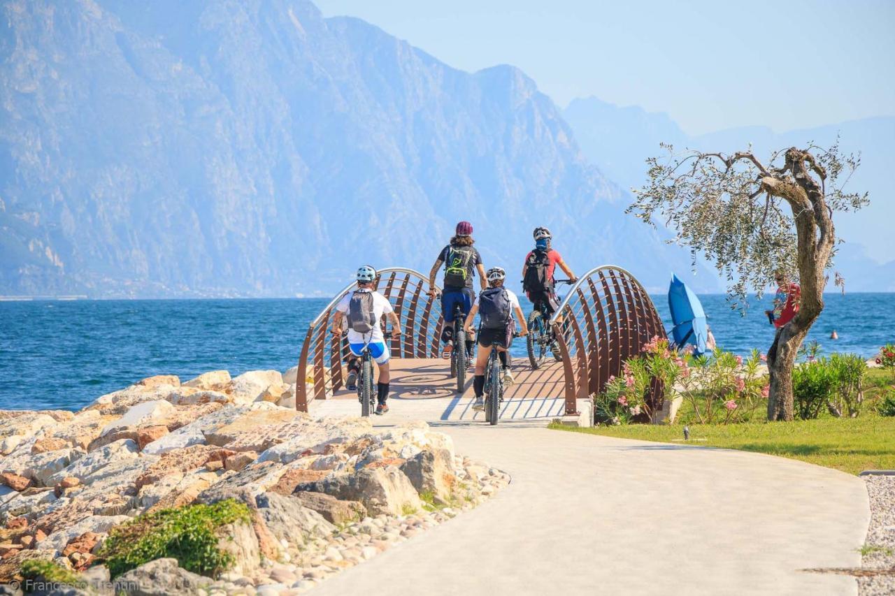 Hotel Danieli La Castellana Lago Di Garda Brenzone sul Garda Eksteriør bilde