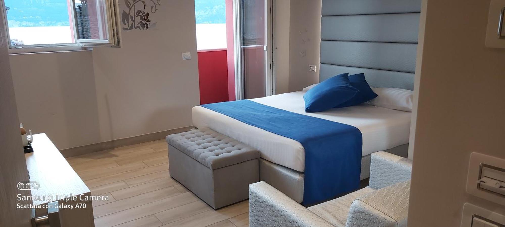 Hotel Danieli La Castellana Lago Di Garda Brenzone sul Garda Eksteriør bilde