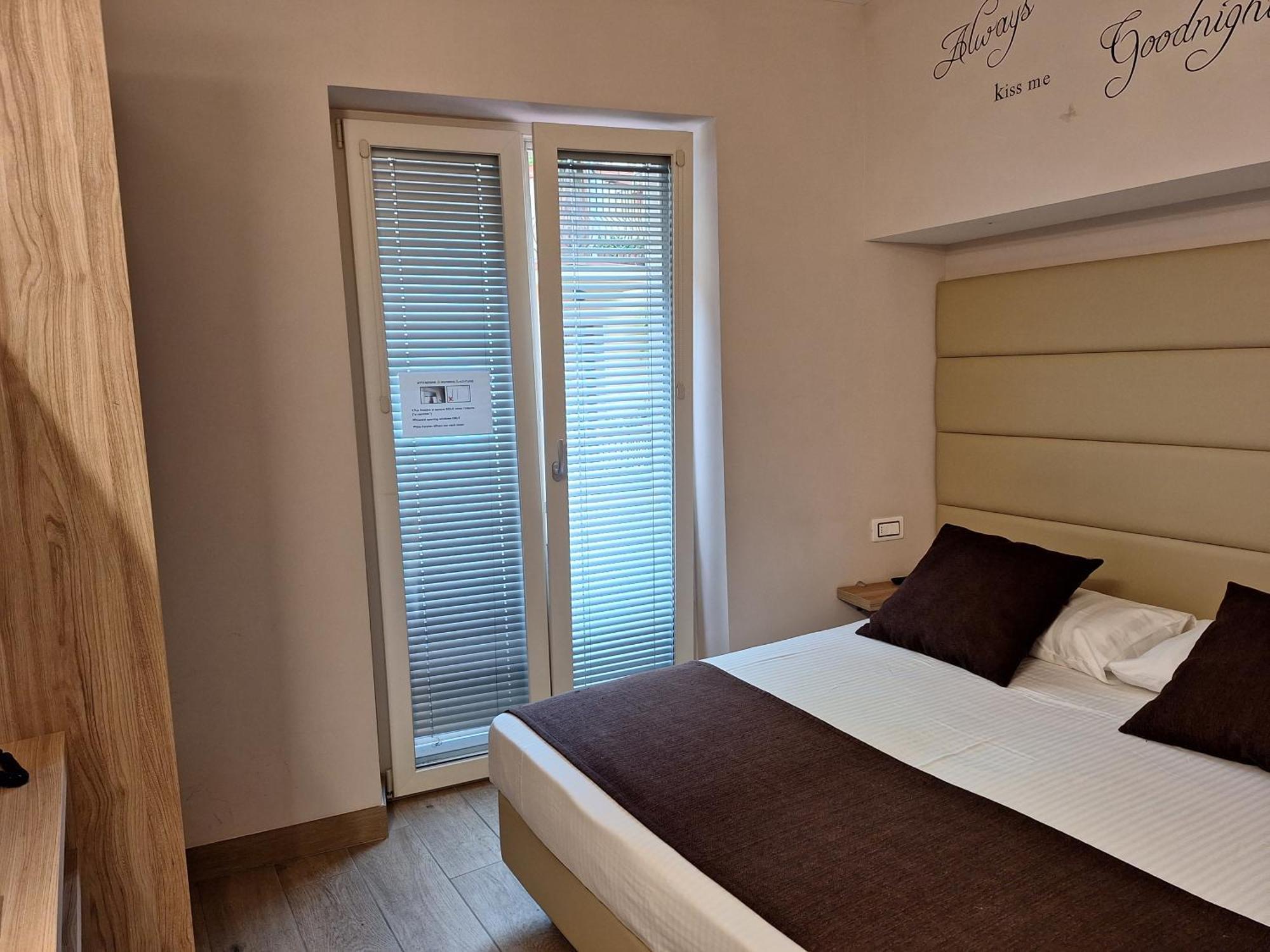 Hotel Danieli La Castellana Lago Di Garda Brenzone sul Garda Eksteriør bilde