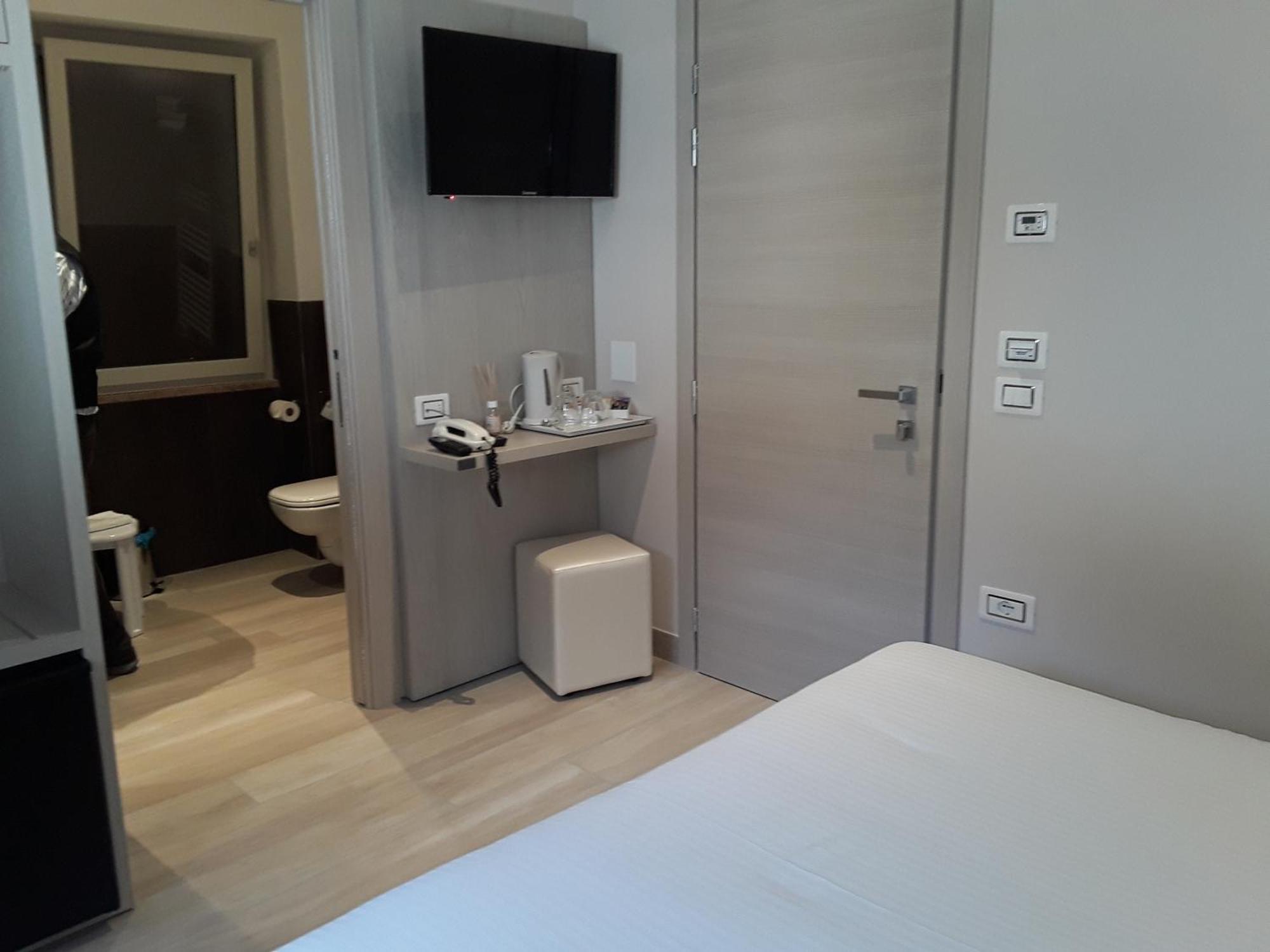 Hotel Danieli La Castellana Lago Di Garda Brenzone sul Garda Eksteriør bilde